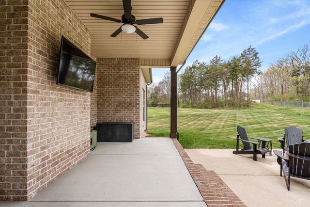 7822 Santos Dr, Murfreesboro, TN 37129