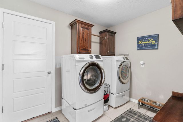 955 E Lakota Street, Nixa, MO 65714