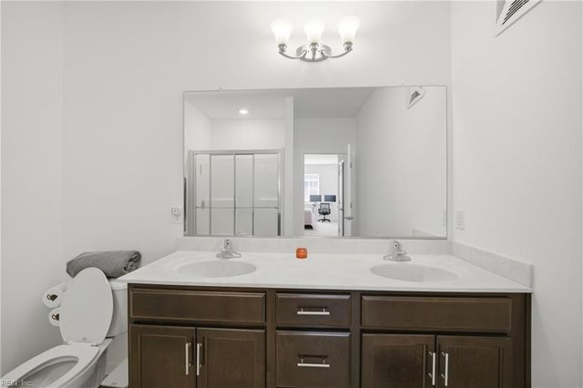 1733 Dromolin Drive 304, Virginia Beach, VA 23456