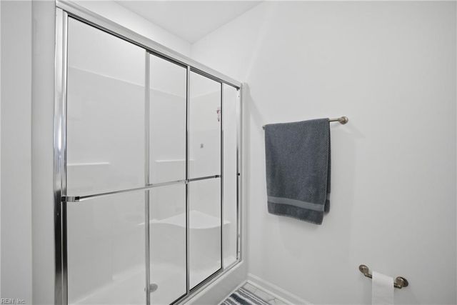 1733 Dromolin Drive 304, Virginia Beach, VA 23456