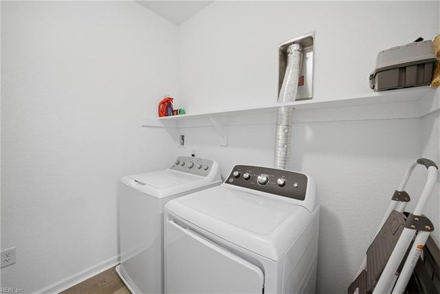 1733 Dromolin Drive 304, Virginia Beach, VA 23456