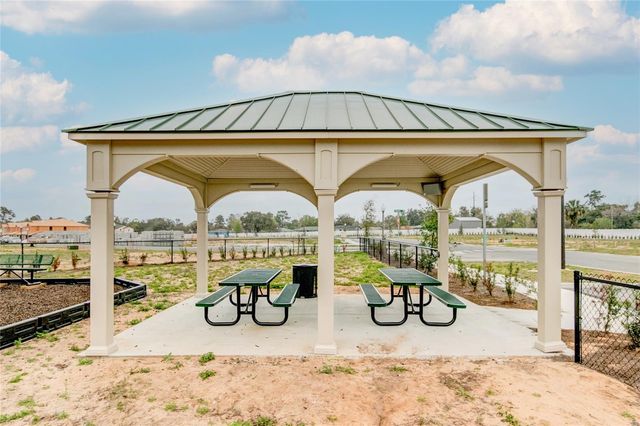 1589 WYNFORD CIRCLE, Tavares, FL 32778