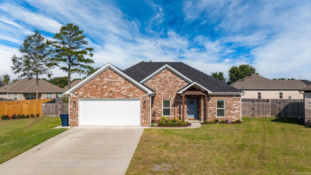 12 Evening Star Cove, Greenbrier, AR 72058