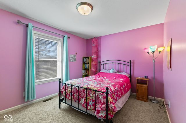 628 Prince Drive, Greenwood, IN 46142