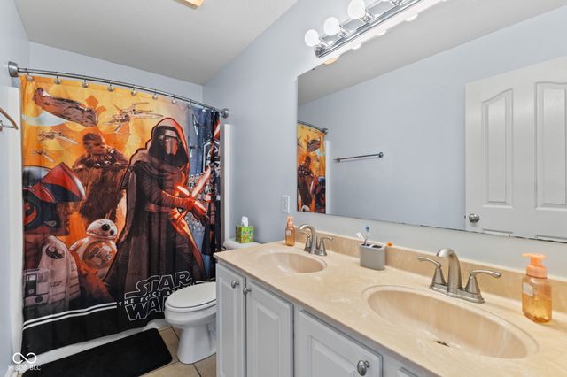 628 Prince Drive, Greenwood, IN 46142