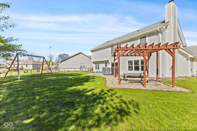 628 Prince Drive, Greenwood, IN 46142