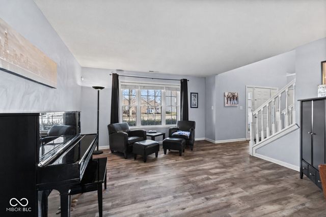 628 Prince Drive, Greenwood, IN 46142