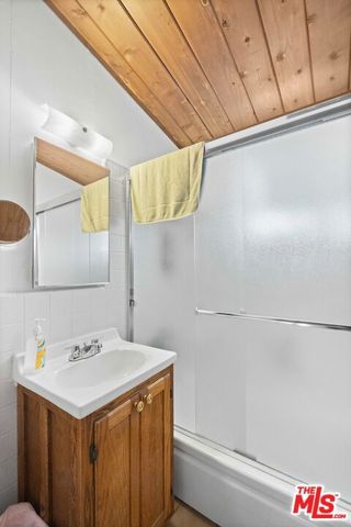 4040 Grand View Boulevard 60, Los Angeles, CA 90066
