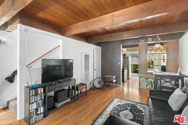4040 Grand View Boulevard 60, Los Angeles, CA 90066