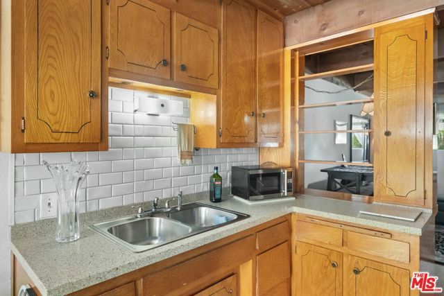 4040 Grand View Boulevard 60, Los Angeles, CA 90066
