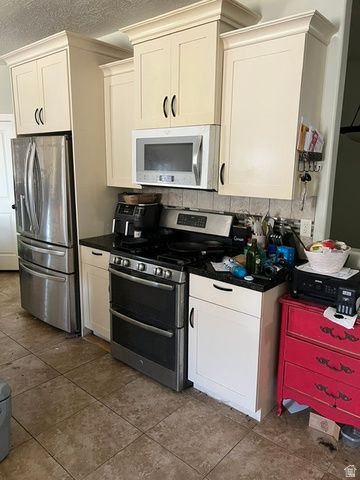 301 E SALEM PARK CIR, Salem, UT 84653