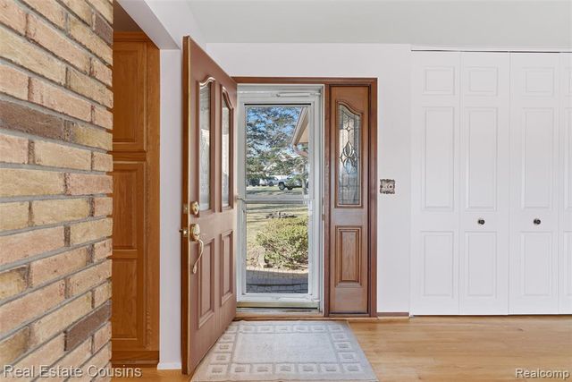 8028 Ore Knob Drive, Fenton, MI 48430