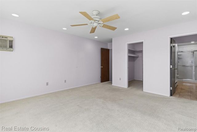 8028 Ore Knob Drive, Fenton, MI 48430