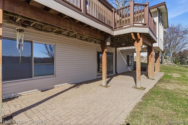 8028 Ore Knob Drive, Fenton, MI 48430