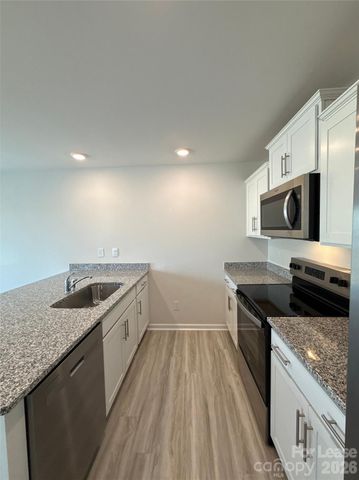 6117 Faron Way, Charlotte, NC 28262