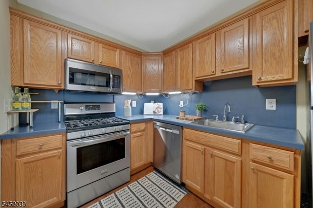 326 Winthrop Dr, Nutley Twp., NJ 07110