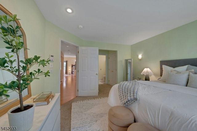 326 Winthrop Dr, Nutley Twp., NJ 07110