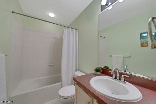 326 Winthrop Dr, Nutley Twp., NJ 07110