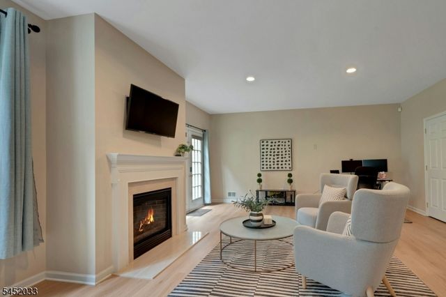 326 Winthrop Dr, Nutley Twp., NJ 07110