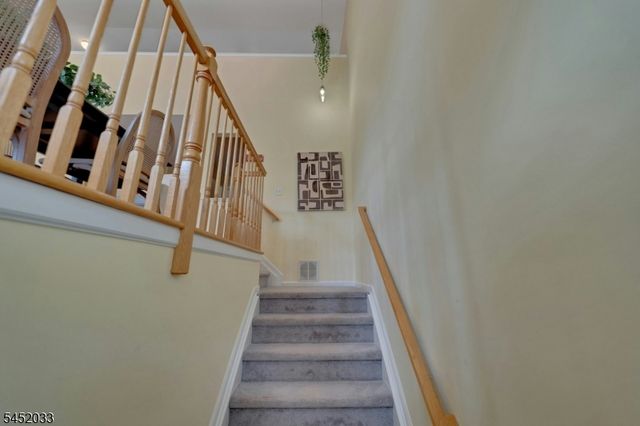 326 Winthrop Dr, Nutley Twp., NJ 07110
