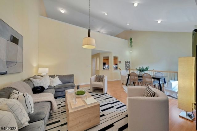 326 Winthrop Dr, Nutley Twp., NJ 07110