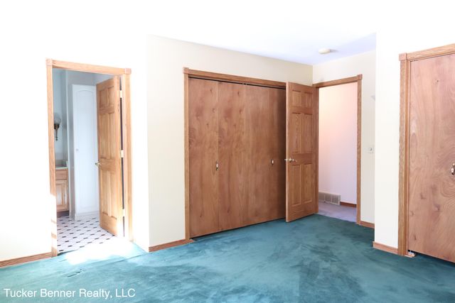2447 W White Lake Drive, Fruitland Twp, MI 49461