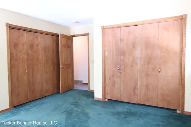 2447 W White Lake Drive, Fruitland Twp, MI 49461