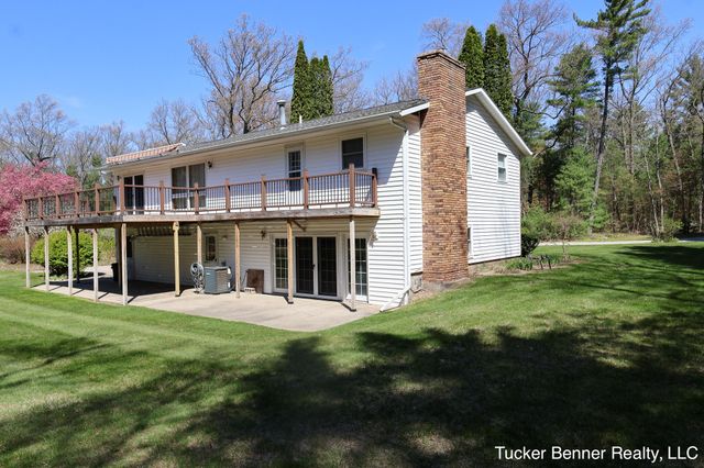 2447 W White Lake Drive, Fruitland Twp, MI 49461