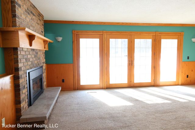 2447 W White Lake Drive, Fruitland Twp, MI 49461
