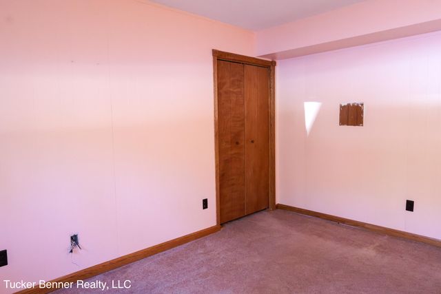 2447 W White Lake Drive, Fruitland Twp, MI 49461