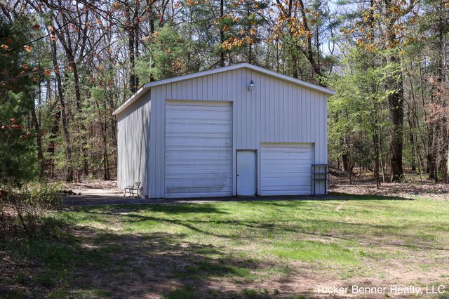 2447 W White Lake Drive, Fruitland Twp, MI 49461