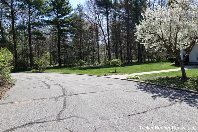 2447 W White Lake Drive, Fruitland Twp, MI 49461