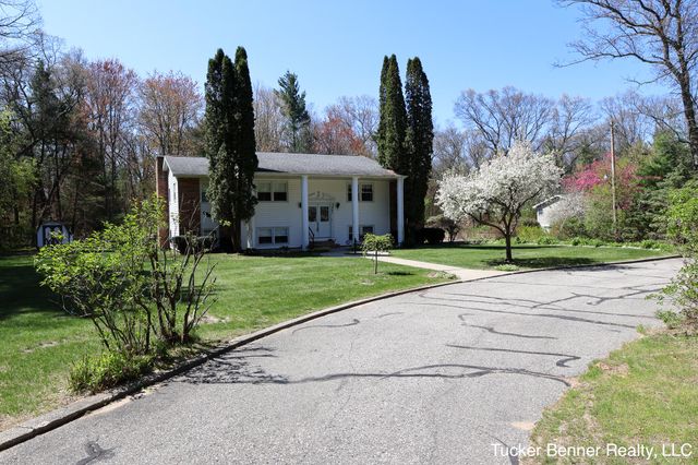 2447 W White Lake Drive, Fruitland Twp, MI 49461