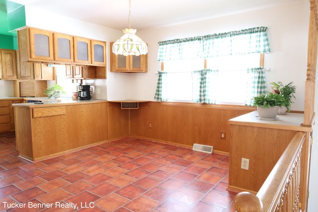 2447 W White Lake Drive, Fruitland Twp, MI 49461