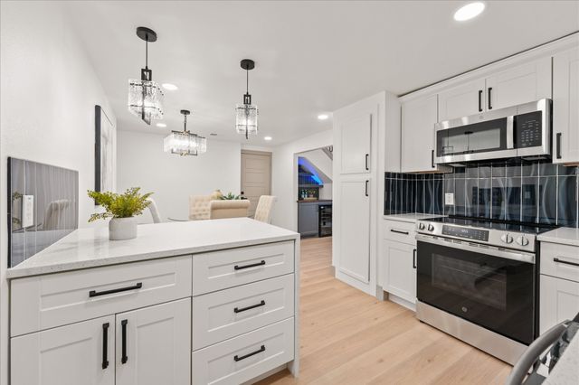 204 Briarglen Drive, Cedar Hill, TX 75104