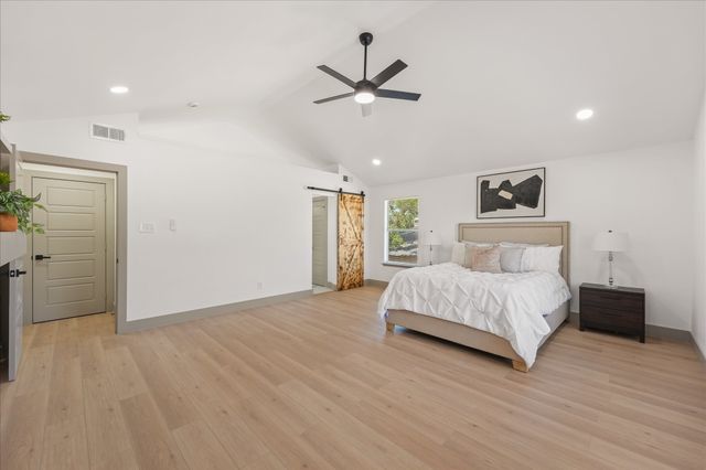 204 Briarglen Drive, Cedar Hill, TX 75104