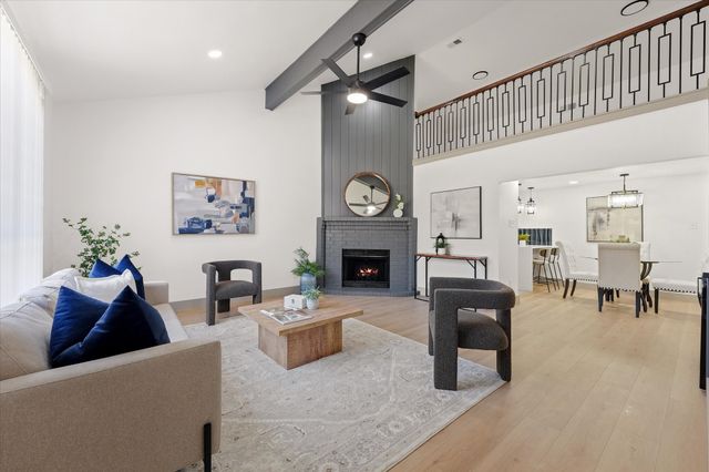 204 Briarglen Drive, Cedar Hill, TX 75104