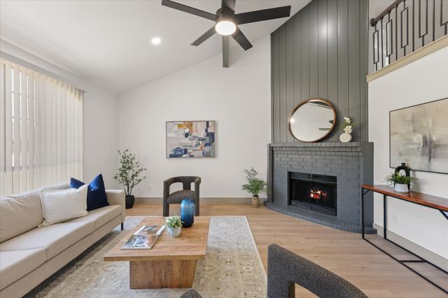 204 Briarglen Drive, Cedar Hill, TX 75104