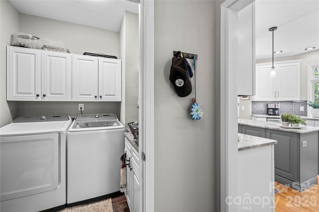483 Heather Marie Drive, Hendersonville, NC 28792