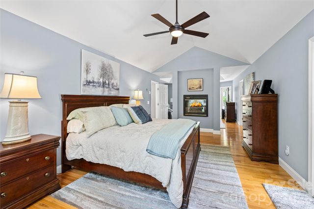 483 Heather Marie Drive, Hendersonville, NC 28792