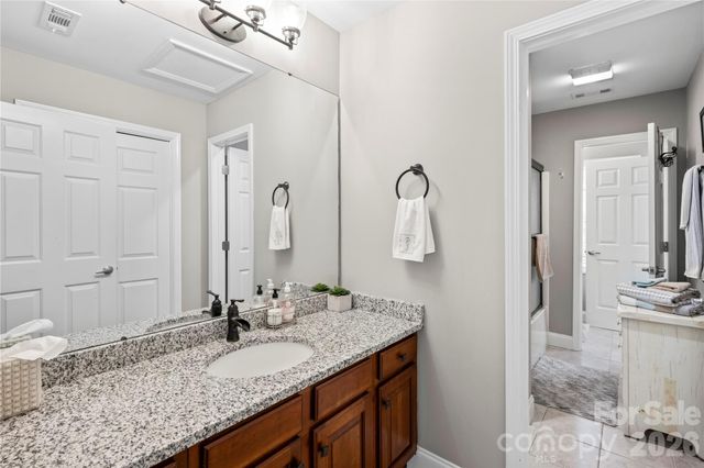 483 Heather Marie Drive, Hendersonville, NC 28792
