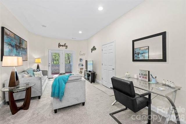 483 Heather Marie Drive, Hendersonville, NC 28792