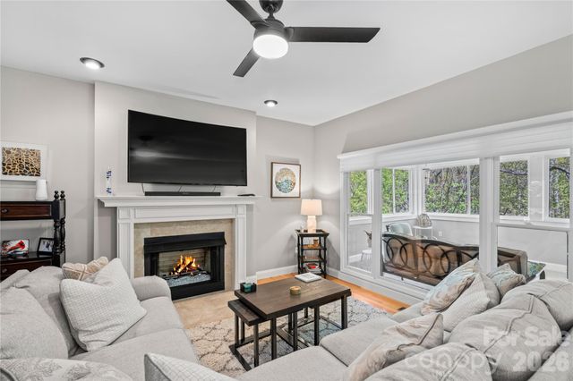 483 Heather Marie Drive, Hendersonville, NC 28792