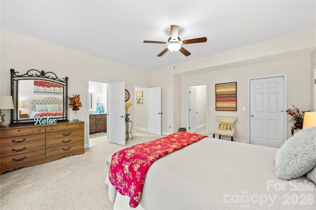 483 Heather Marie Drive, Hendersonville, NC 28792