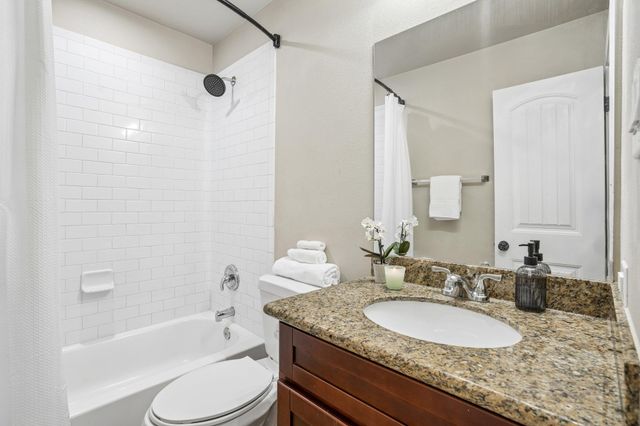 1427 Bonnyview DR, Canyon Lake, TX 78133