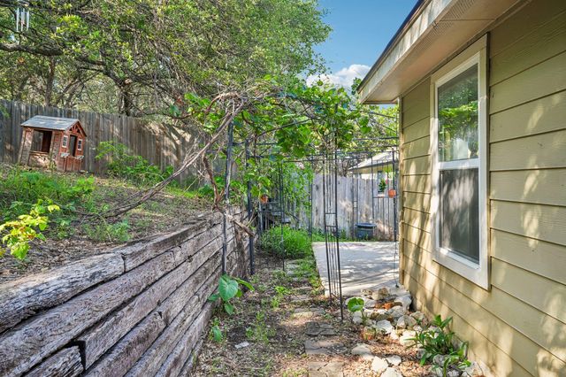 1427 Bonnyview DR, Canyon Lake, TX 78133