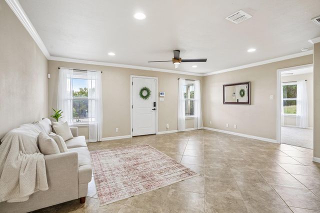 1427 Bonnyview DR, Canyon Lake, TX 78133