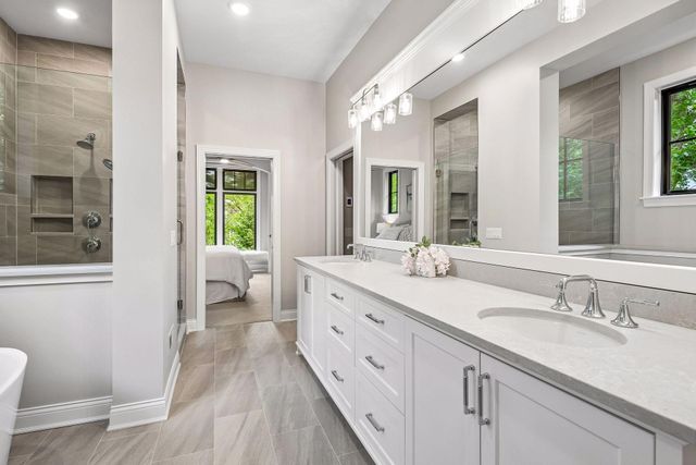 270 Wayzata Boulevard E, Wayzata, MN 55391