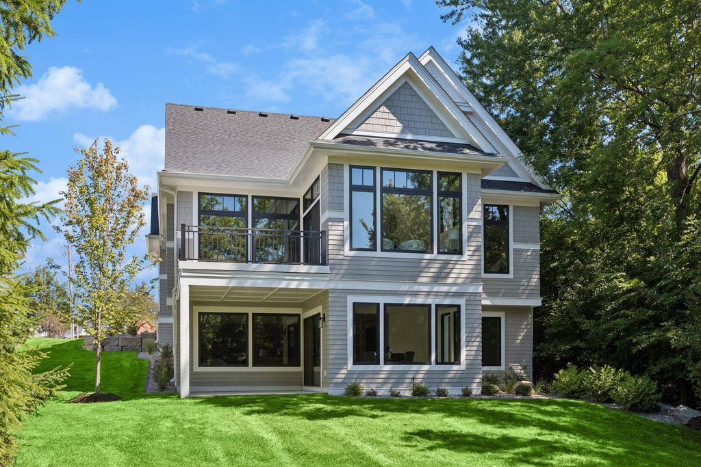 270 Wayzata Boulevard E, Wayzata, MN 55391 — photo 2