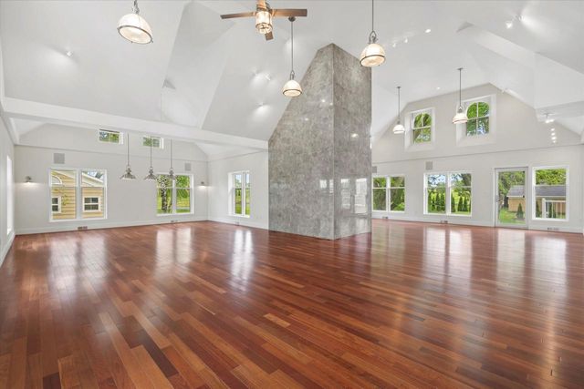 6600 N BALLARD ROAD, Appleton, WI 54913